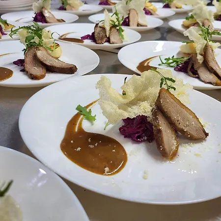 Dom Na Strome V Panorama Parku *